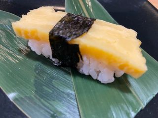 Nigiri de tamago 