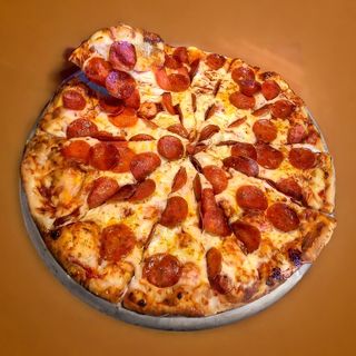 Pizza Pepperoni (30 Cm.)