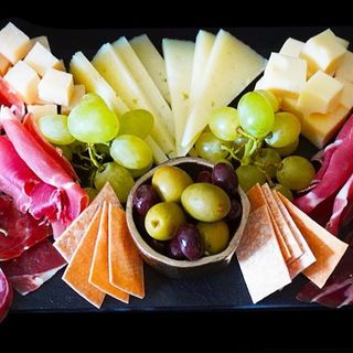 Tabla De Embutidos Y Quesos