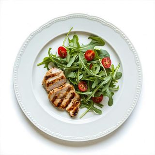 Plato Normal De Pollo Con Ensalada