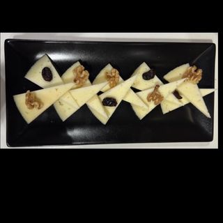 Ración de queso mezcla semi curado