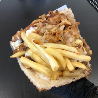 Kebab Bułka z frytkami