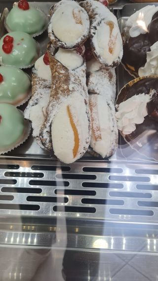 Cannolo siciliano grande