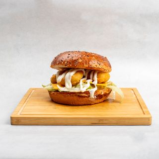 Crispy chicken burger