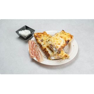 Pizza sendvič sa špekom