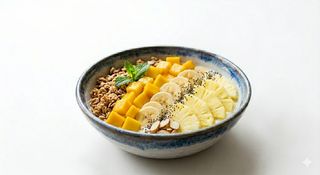 Bowl de Mango, Fresa y Arándanos
