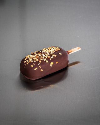 Giovagnum Bacio granella di nocciola e cioccolato fondente