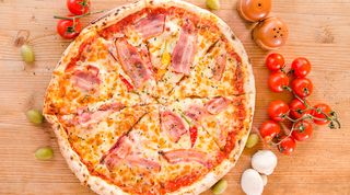 Pizza Margharita z boczkiem