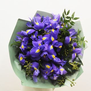 Buchet cadou 15 irisi mov