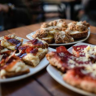 Tosta de Grelos con Chorizo