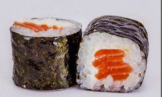 Maki de queso con salmón (8 pzs.)