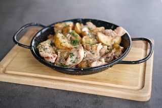 Пательня з куркою ( 330г)