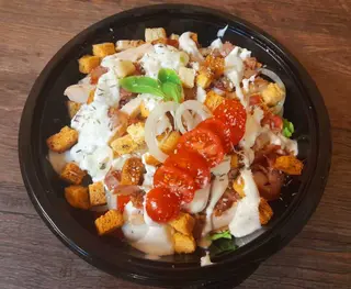 Cezar salata s piletinom