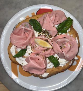 Femmena e fritta