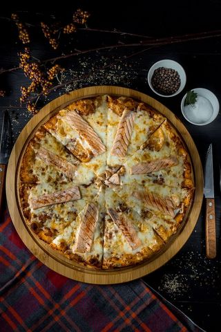 Пицца "Красная рыба"