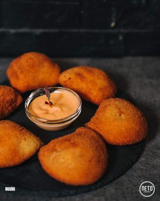 Rissóis de carne (1 unidade)