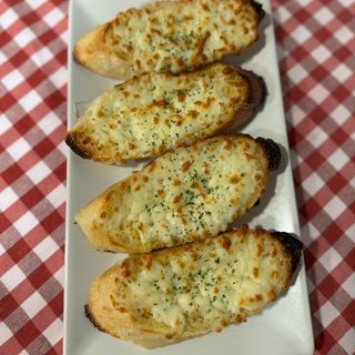 Pan De Ajo Y Mozzarella