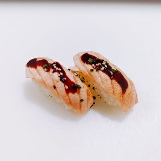 Nigiri Salmón Flambeado (2 Uds.)
