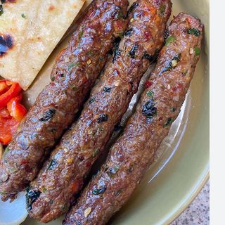 Menú Sheek kebab y arroz o patata y bebida 