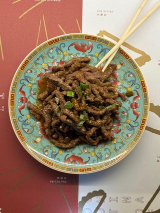 Tiras de ternera al wok con salsa picante de Guilin