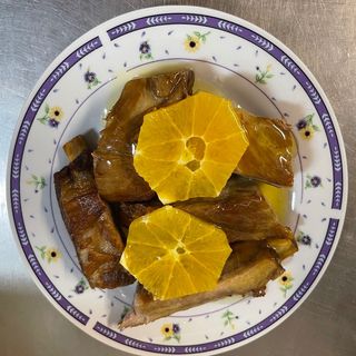 Costillas con salsa naranja 