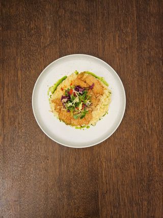 Risotto milanese cu pui crunch