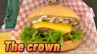The Crown - cheeseburger