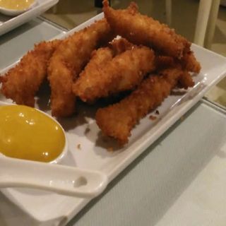 Llàgrimes De Pollastre Cruixent Amb Salsa Barbacoa