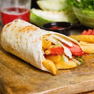 ROLL SALCHICHAS CON PAPAS