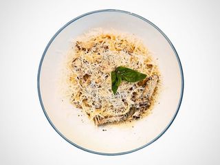 Фетучіні з гливами та Дор Блю