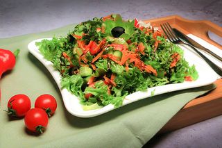 ბოსტნეულის სალათი