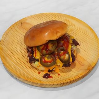 Chili Cheese Burger