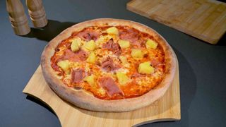 Pizza Hawaii medie