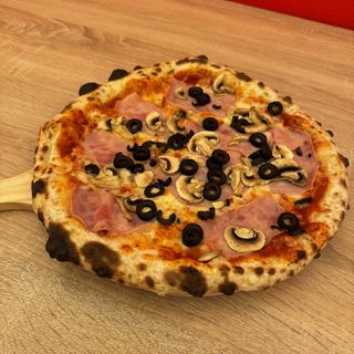 Pizza Capriciosa Ø32cm