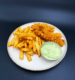 Crispy Dali cu cartofi si salata