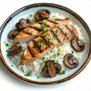 Orez cu piept de pui si ciuperci grill
