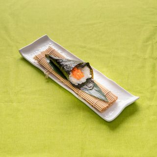 119. Temaki spicy salmon