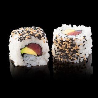 Roll de Atún y Aguacate
