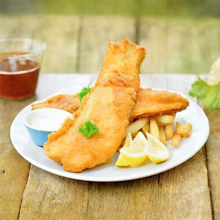 Filetes de Peixe com Batata Frita e Arroz