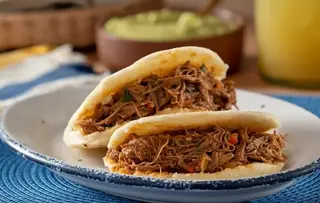Arepa De Carne