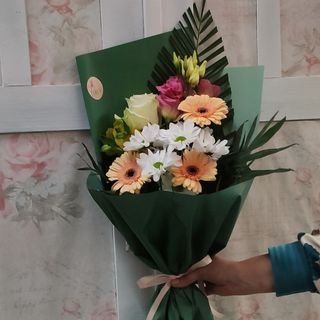 Buchet asortat 7 flori