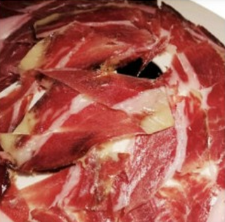 Jamón De Bellota Con Pan Y Tomate