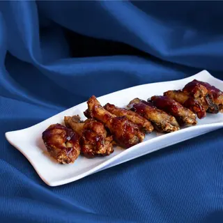 Alitas de Pollo con Salsa Barbacoa (8 Uds.)
