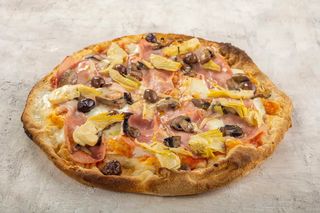 Пица Капричоза (550г)