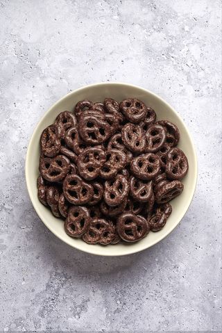 Pretzel chocolate negro