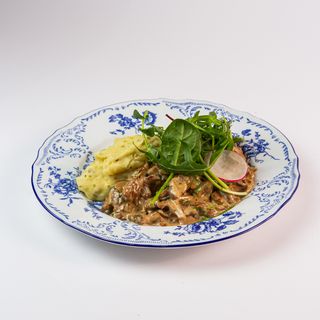 Строганов из утки с картофельным пюре(380г)