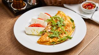 Omlet sa rukolom i šampinjonima