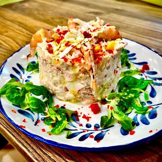 Ensaladilla Rusa con Gambas