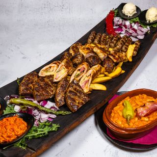 Plata Budweiser za 2 osobe