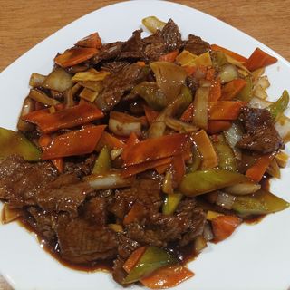 77. Телешко месо със сос от стриди (700гр)